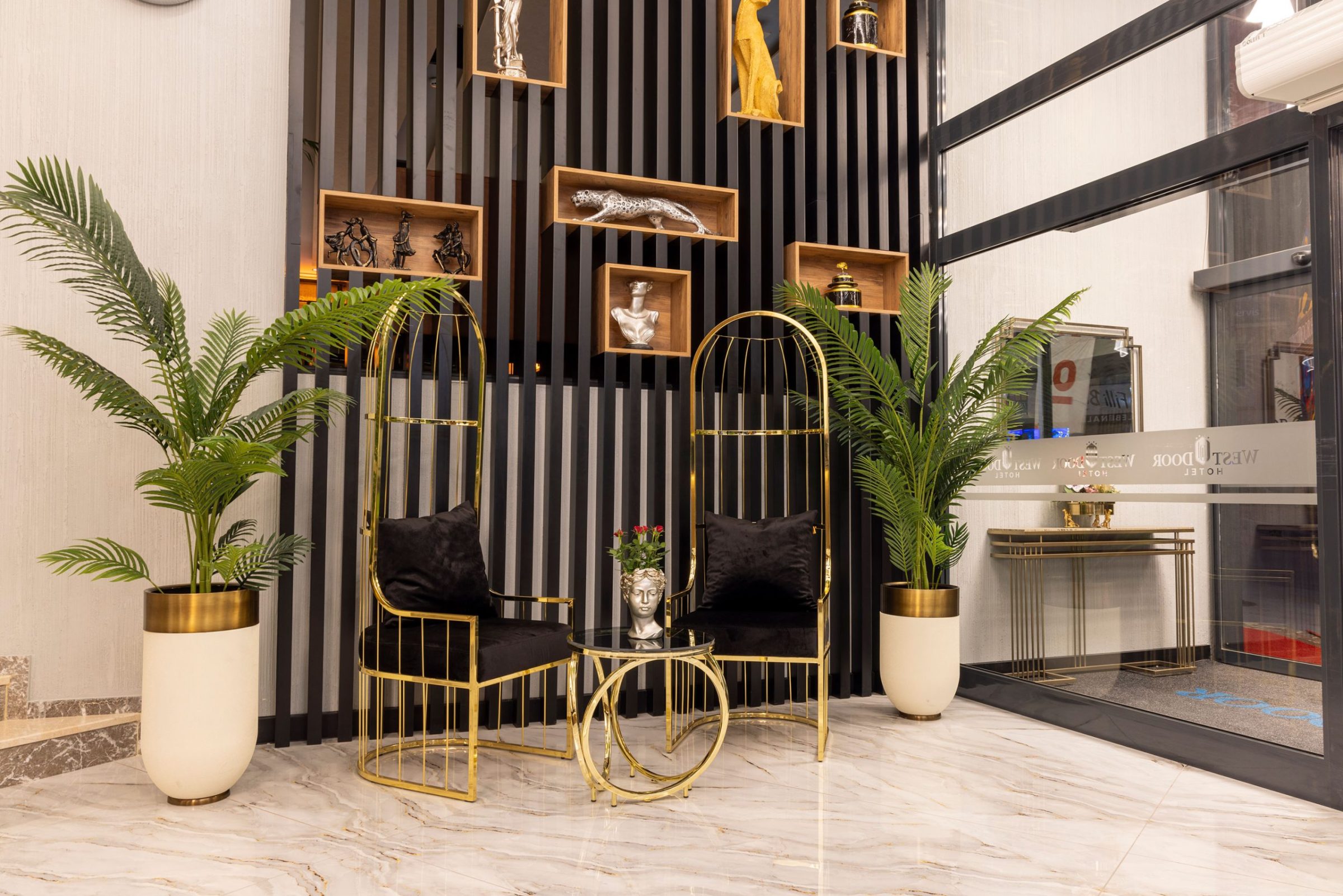 WestDoor Hotel — Galeri