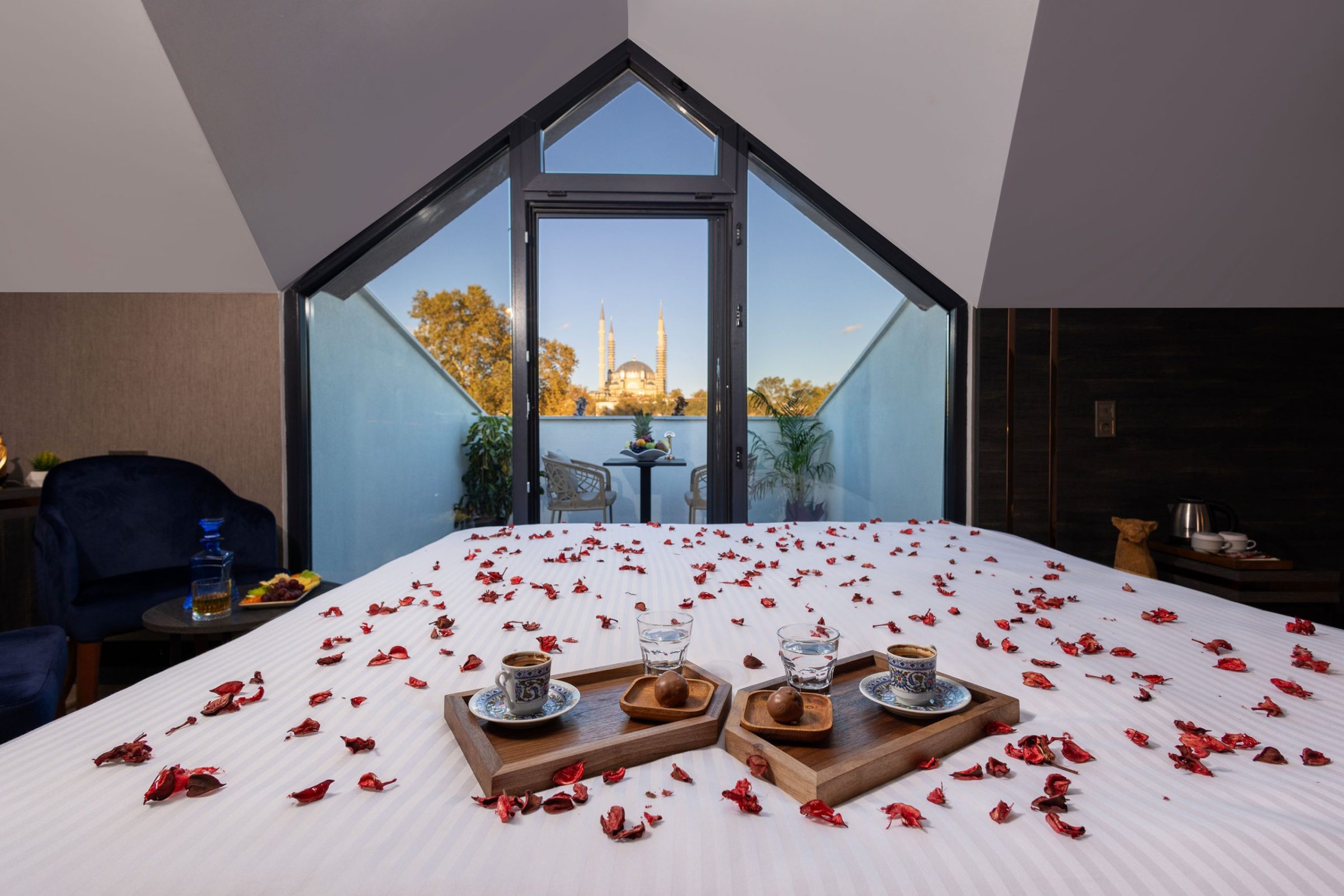 WestDoor Hotel — Konaklama
